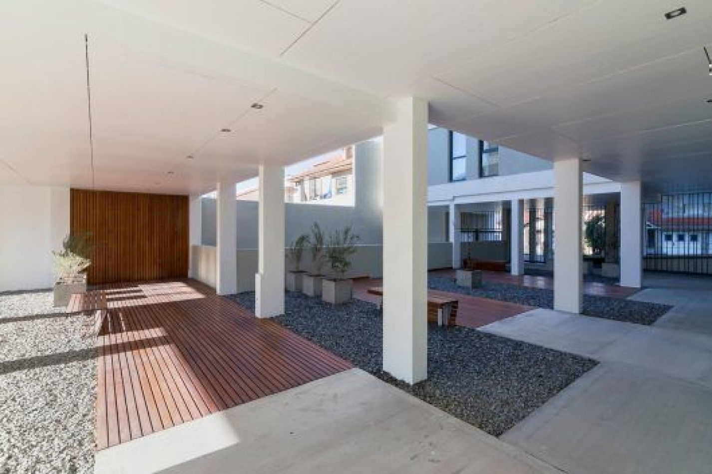 BONJO III PURO DISEÑO!!! INCREIBLE DEPTO 2 AMB AL FTE C BALCON Y 2 COCHERAS LA PERLA