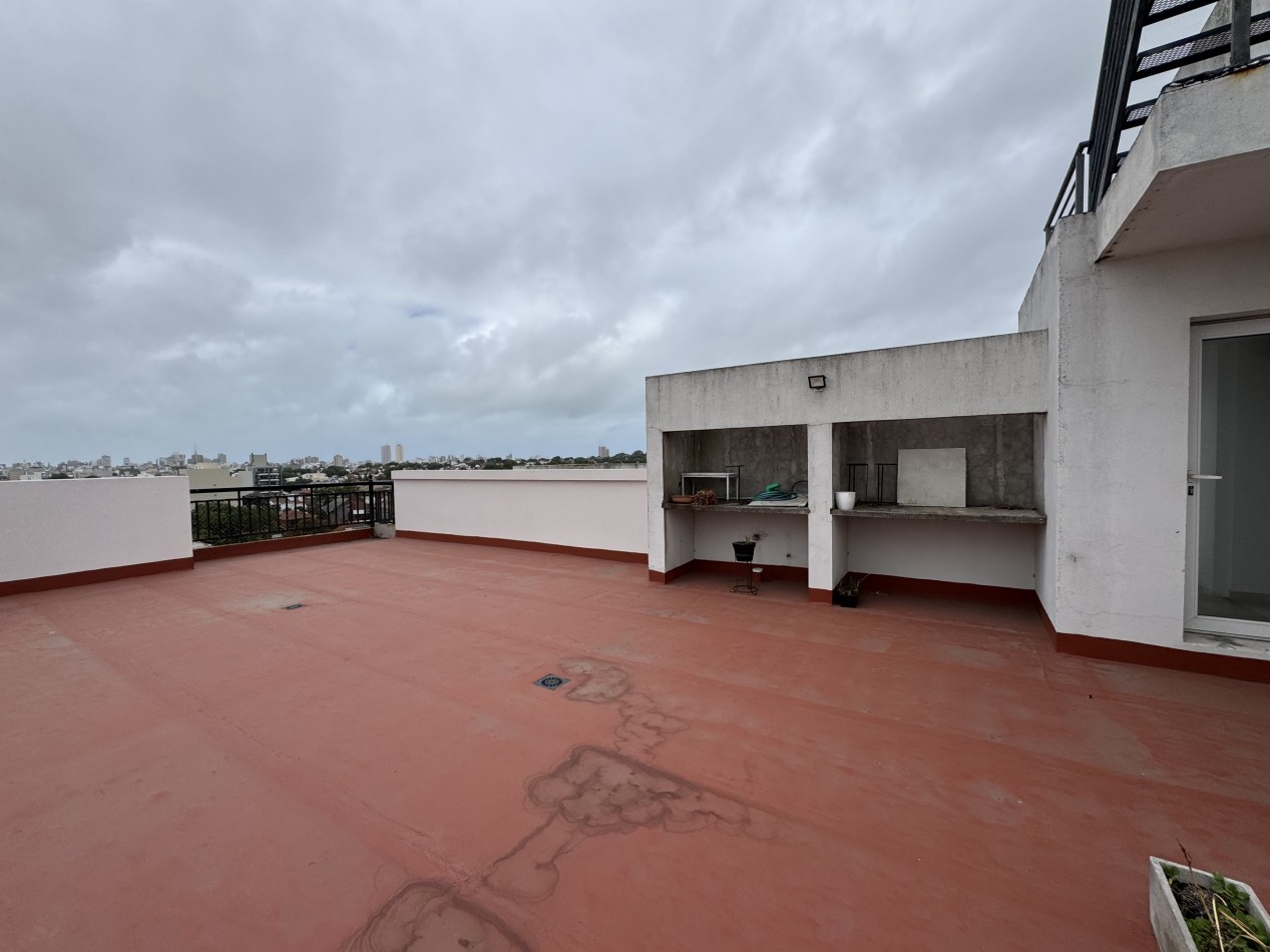VENTA EXCELENTE DEPTO 3 AMB CON TERRAZA PRIVADA