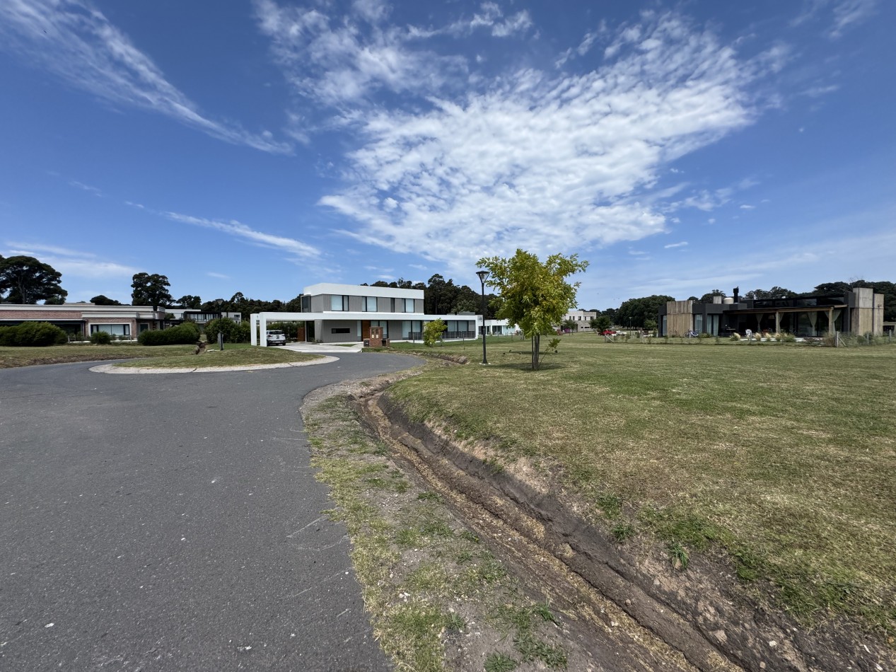 LOTE EN VENTA EN EL BARRIO PRIVADO RUMENCO JOVEN