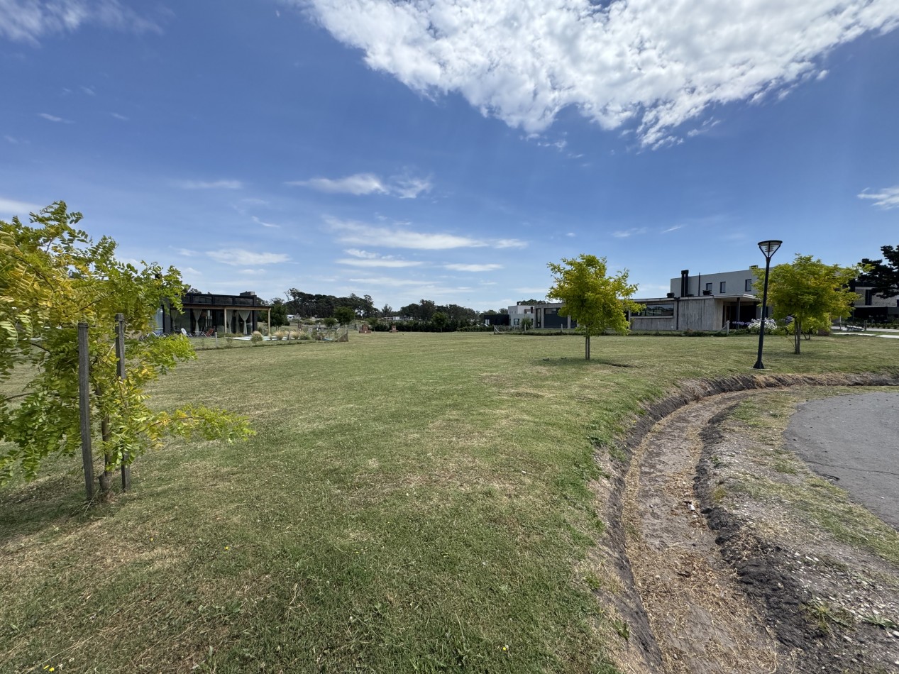 LOTE EN VENTA EN EL BARRIO PRIVADO RUMENCO JOVEN