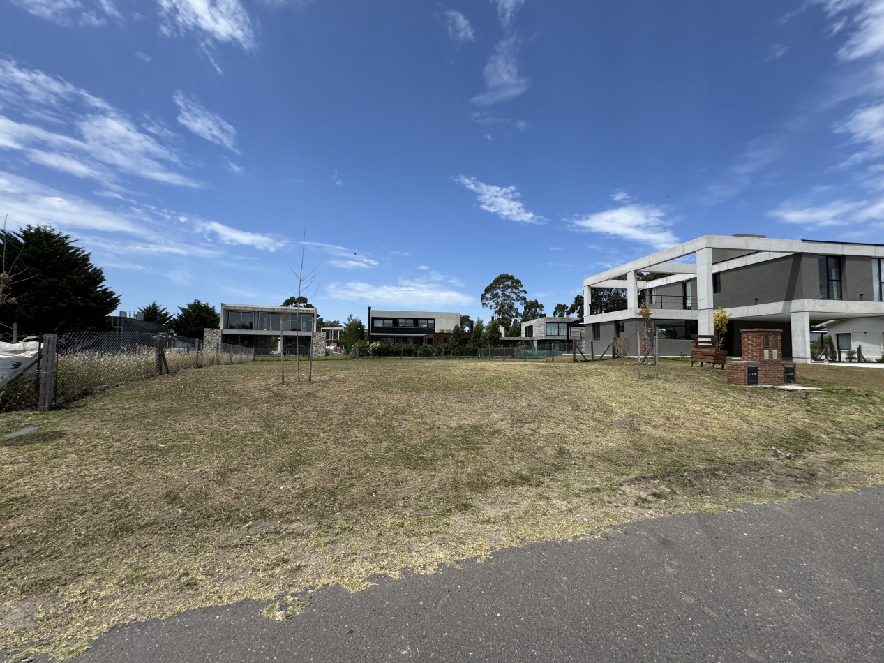 LOTE EN VENTA EN EL BARRIO PRIVADO RUMENCO JOVEN