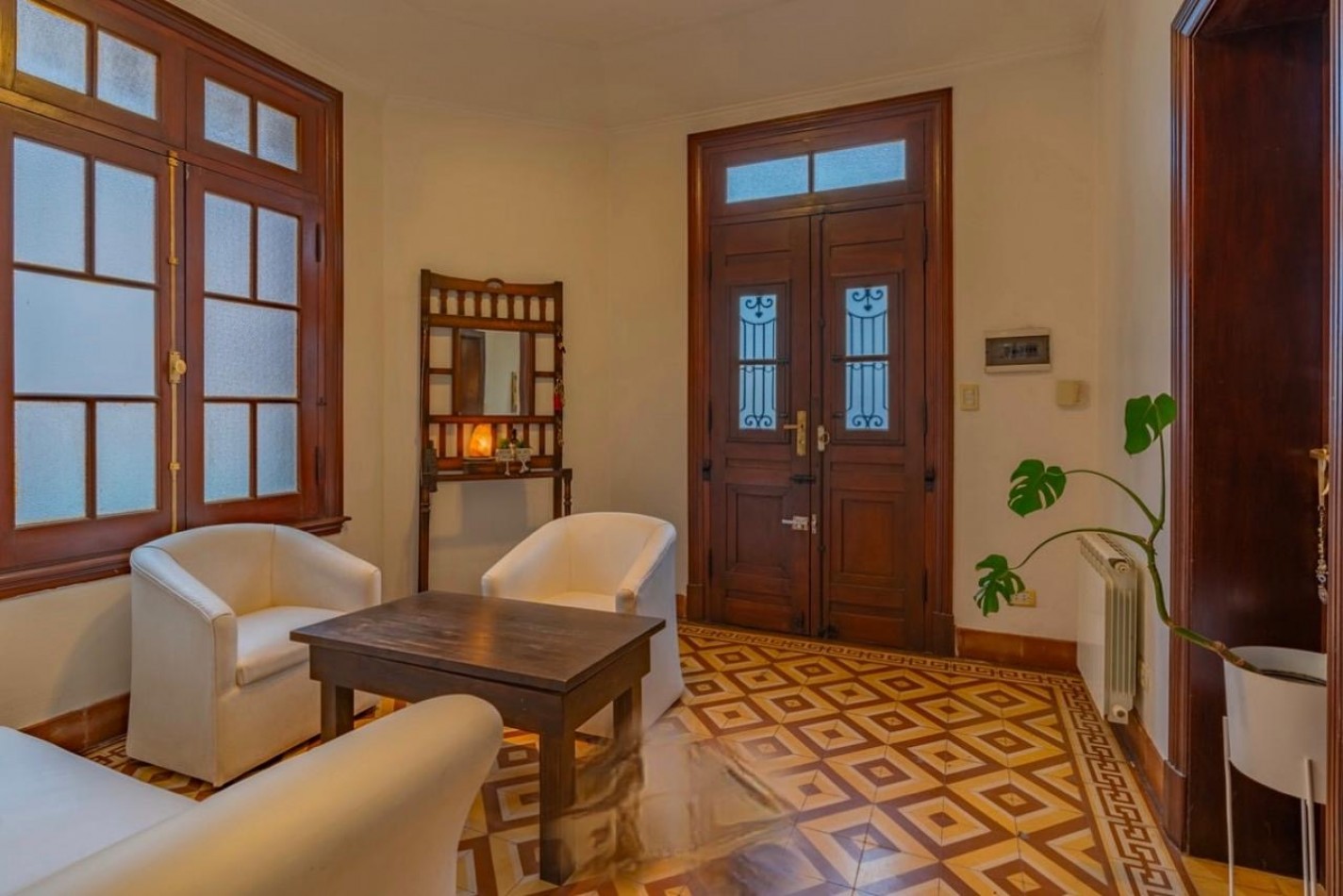 CASA DE ESTILO RECICLADA A LA VENTA