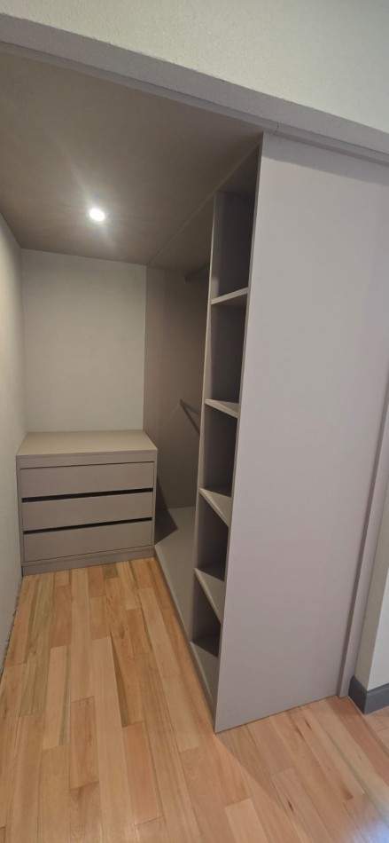IMPERDIBLE!!! CHALET 3 AMB C GRAN PATIO y PISCINA RECICLADA A NUEVO PARQUE LURO