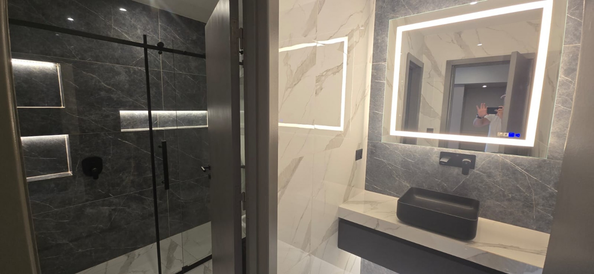 IMPERDIBLE!!! CHALET 3 AMB C GRAN PATIO y PISCINA RECICLADA A NUEVO PARQUE LURO
