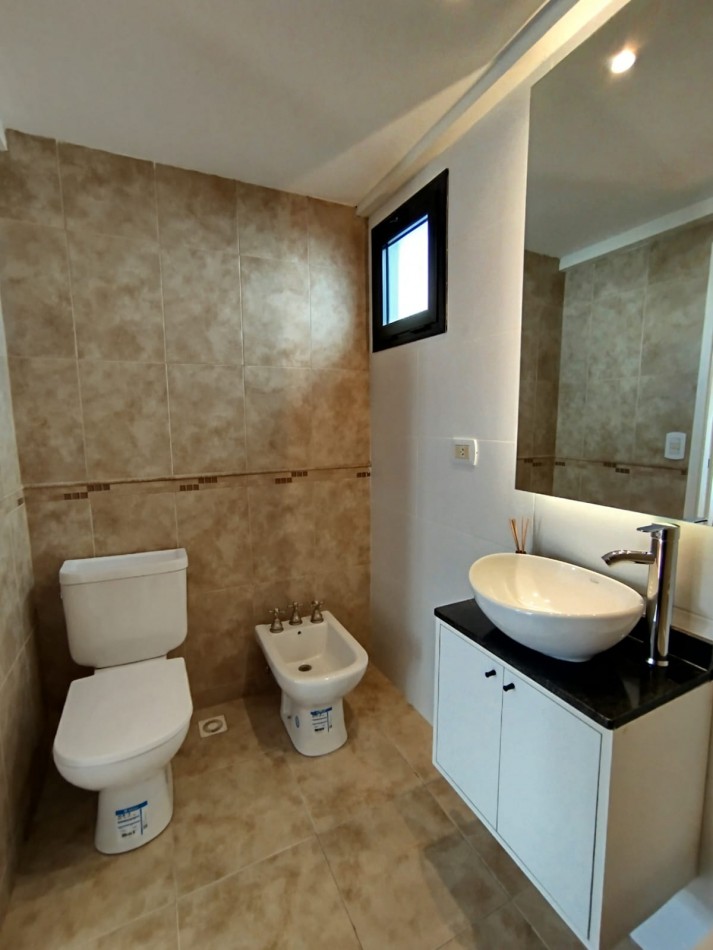 INCREIBLE DUPLEX 4 AMB RECICLADO A NUEVO LA PERLA