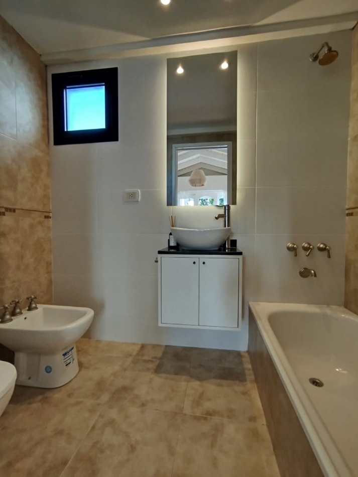 INCREIBLE DUPLEX 4 AMB RECICLADO A NUEVO LA PERLA