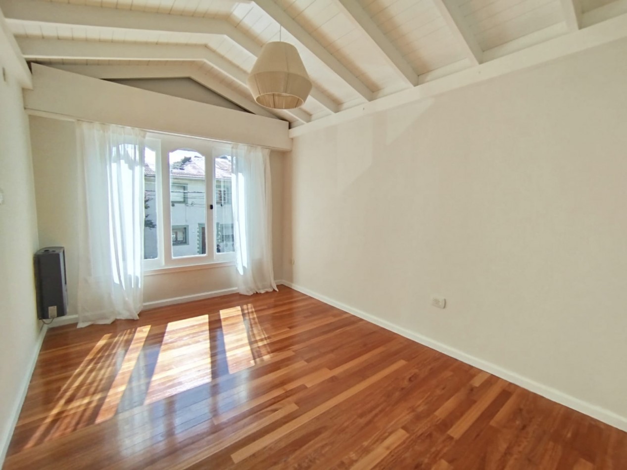 INCREIBLE DUPLEX 4 AMB RECICLADO A NUEVO LA PERLA