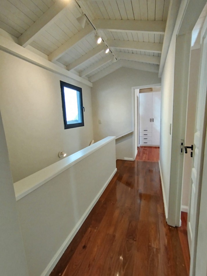 INCREIBLE DUPLEX 4 AMB RECICLADO A NUEVO LA PERLA