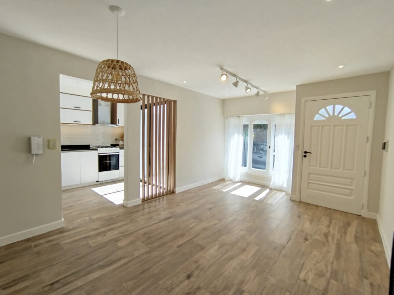 INCREIBLE DUPLEX 4 AMB RECICLADO A NUEVO LA PERLA
