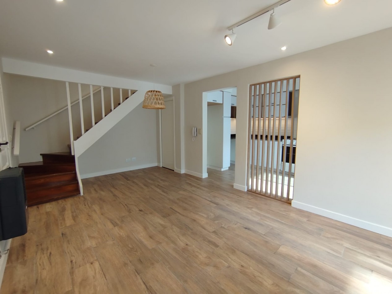 INCREIBLE DUPLEX 4 AMB RECICLADO A NUEVO LA PERLA