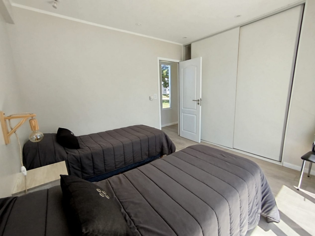 MODERNA CASA 3 AMB C GRAN PARQUE BARRIO COSTA DEL SOL MAR CHIQUITA
