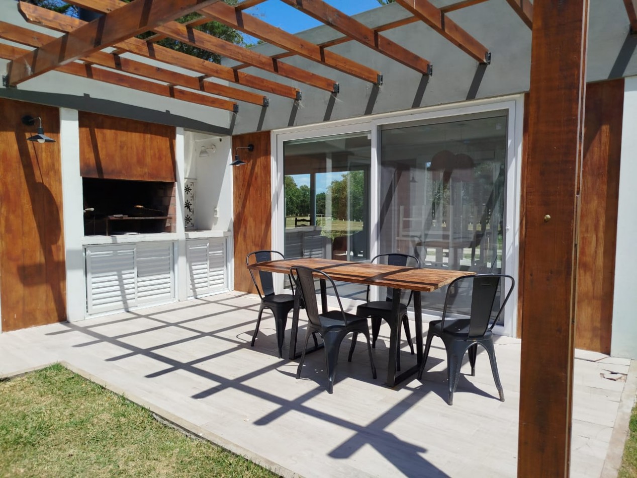 MODERNA CASA 3 AMB C GRAN PARQUE BARRIO COSTA DEL SOL MAR CHIQUITA