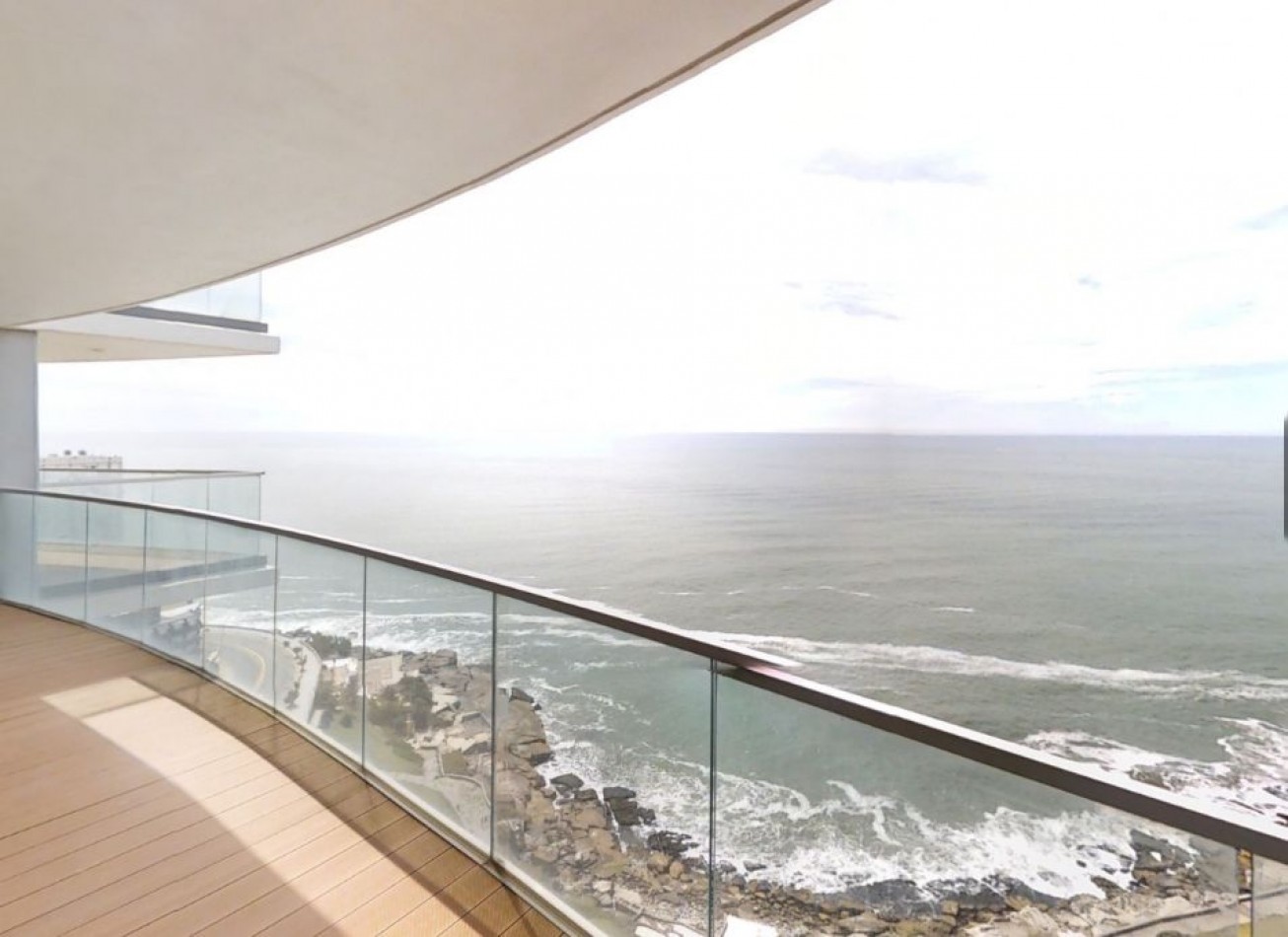 MARAL EXPLANADA!!! VISTA AL MAR PENTHOUSE 5 AMB FULL AMENITIES PLAYA CHICA