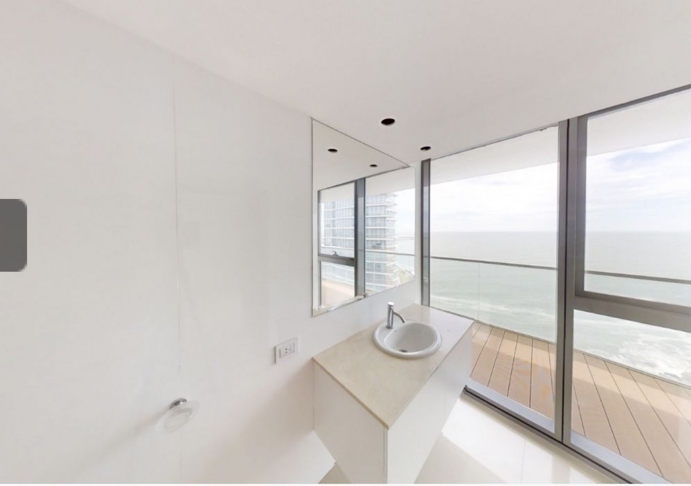 MARAL EXPLANADA!!! VISTA AL MAR PENTHOUSE 5 AMB FULL AMENITIES PLAYA CHICA
