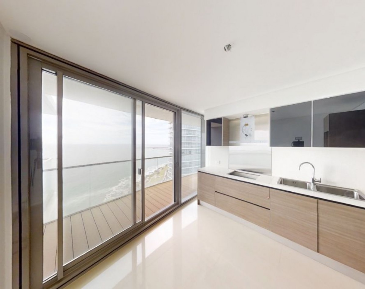 MARAL EXPLANADA!!! VISTA AL MAR PENTHOUSE 5 AMB FULL AMENITIES PLAYA CHICA
