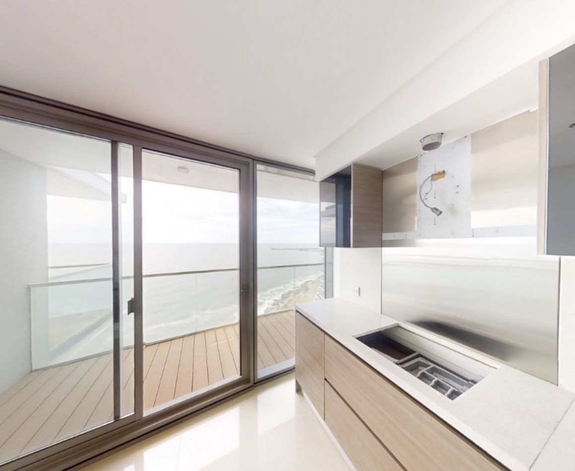 MARAL EXPLANADA!!! VISTA AL MAR PENTHOUSE 5 AMB FULL AMENITIES PLAYA CHICA