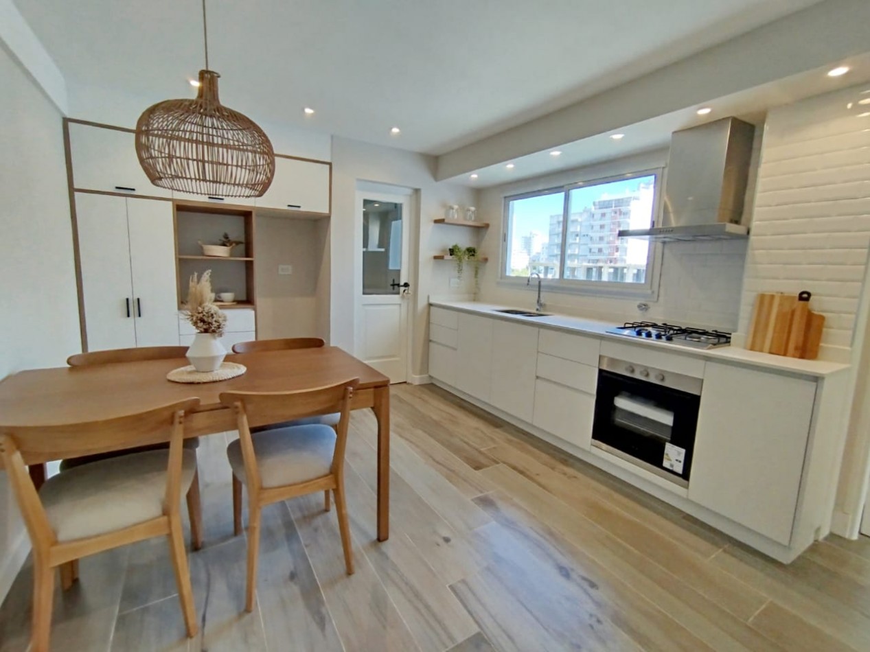 EXCELENTE DEPTO 4 AMB C BALCON Y ESCRITORIO MACROCENTRO
