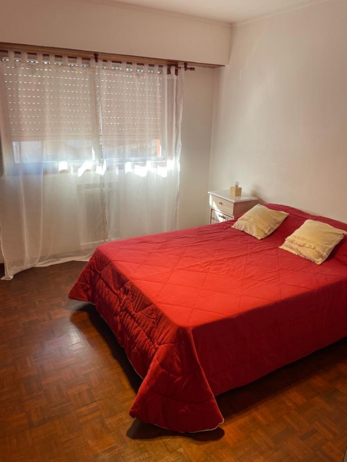 EXCELENTE DEPTO 3 AMB RECICLADO C BALCON Y COCHERA OPCIONAL A 300 MTS DE LA COSTA CENTRO