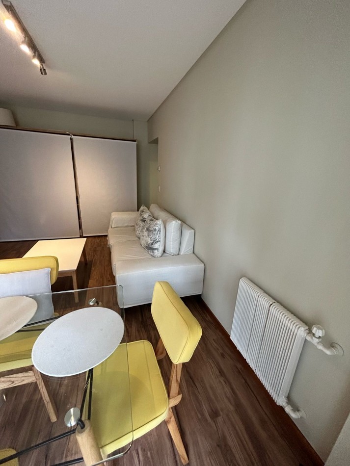 VENTA APTO CREDITO IMPECABLE DEPARTAMENTO 2 AMB RECICLADO CON GRAN BALCON