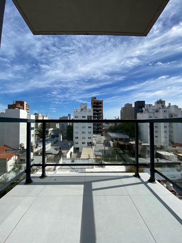 MODERNO DEPTO 3 AMB CON BALCON SALIENTE Y COCHERA AMOBLADO C QUINCHO Y JACUZZI CHAUVIN