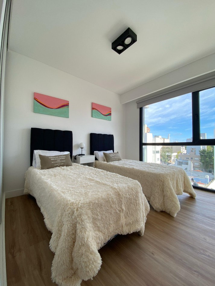 MODERNO DEPTO 3 AMB CON BALCON SALIENTE Y COCHERA AMOBLADO C QUINCHO Y JACUZZI CHAUVIN