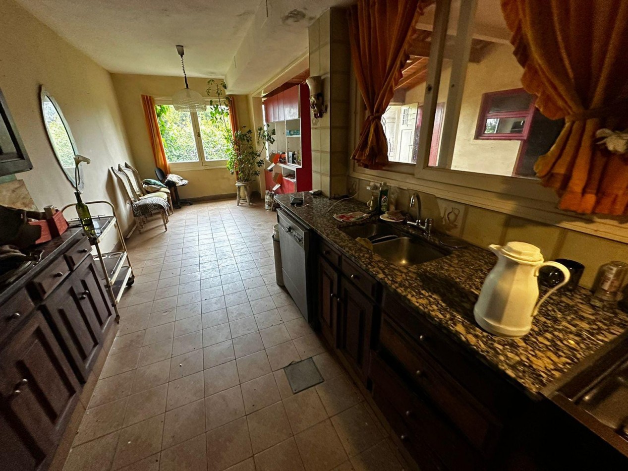 ESPECTACULAR CHALET DE ESTILO A RECICLAR LOTE 10.30x43m STELLA MARIS