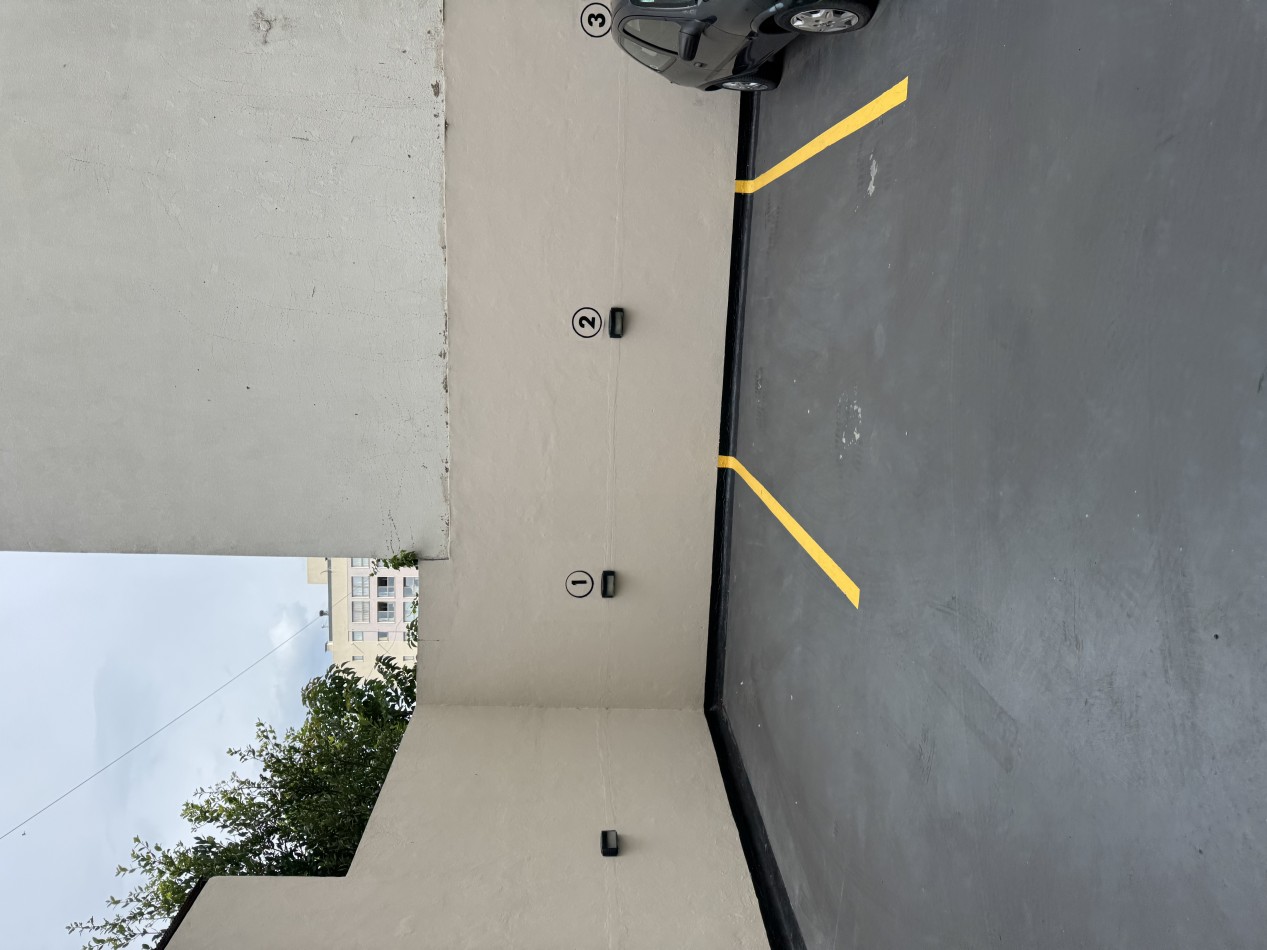 MODERNO DEPTO 2 AMB CON BALCON Y COCHERA