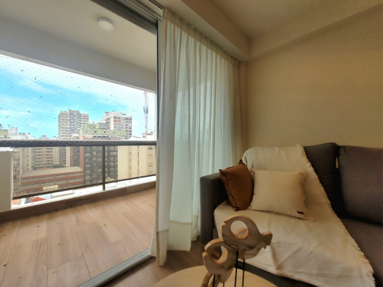 ESPECTACULAR DEPTO 2 AMB C BALCON/COCHERA/ TERRAZA RECICLADO PLAZA COLON