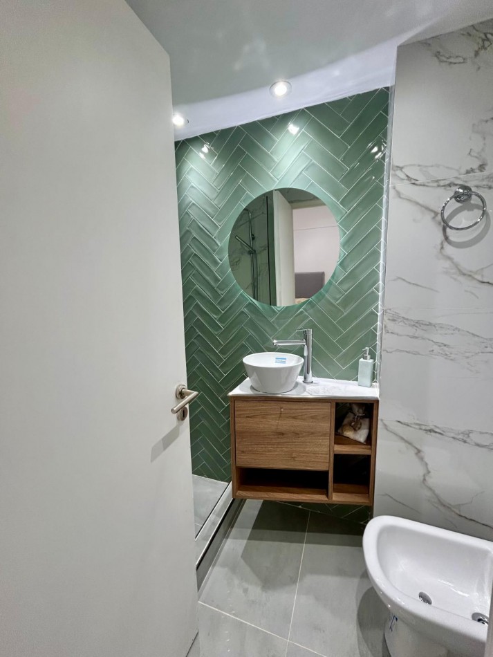 MONOAMBIENTE TIPO LOFT AL FTE CON BALCON RECICLADO CENTRO