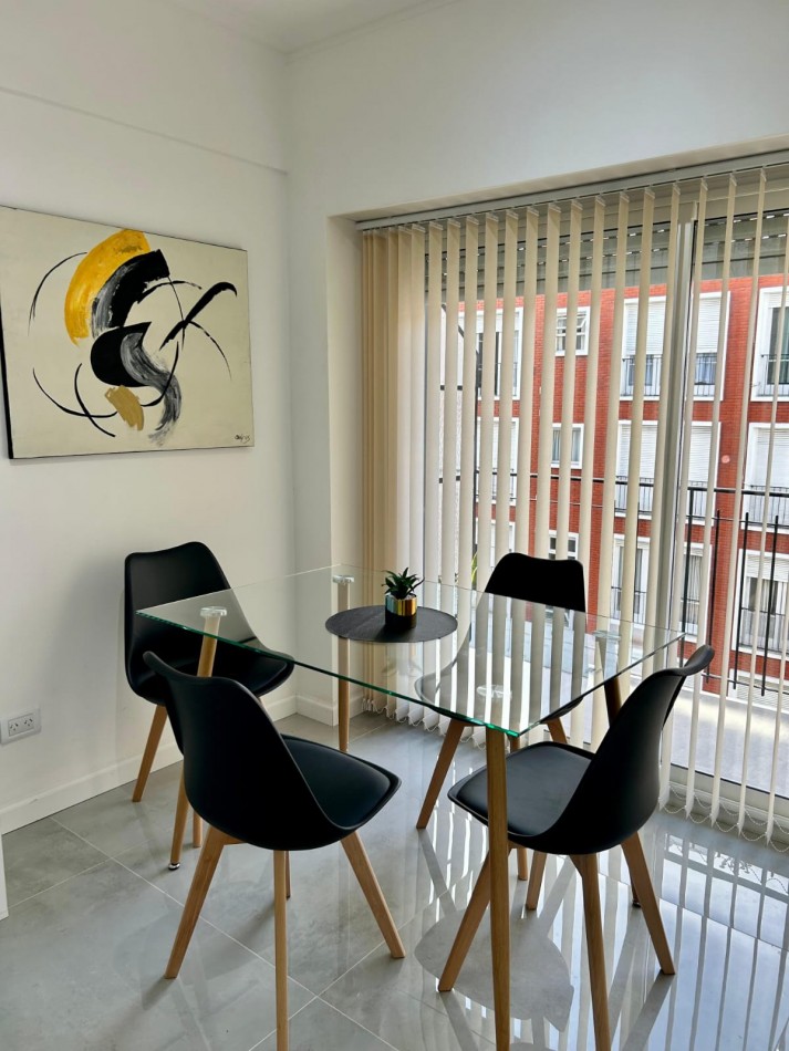 MONOAMBIENTE TIPO LOFT AL FTE CON BALCON RECICLADO CENTRO