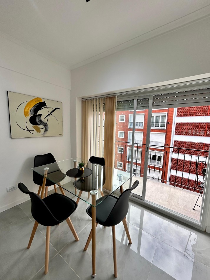 MONOAMBIENTE TIPO LOFT AL FTE CON BALCON RECICLADO CENTRO