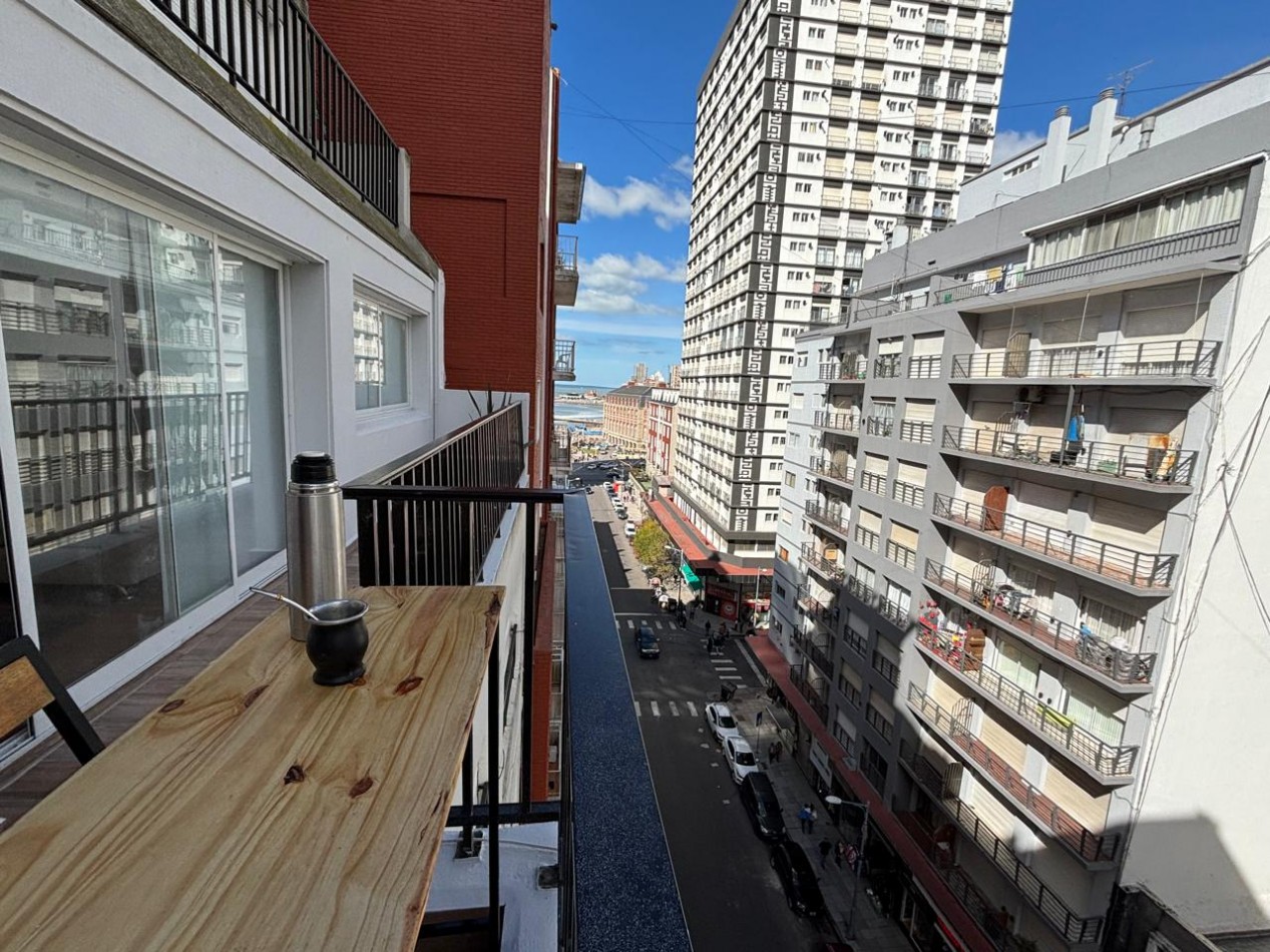 VISTA LAT AL MAR!!! DEPTO 2 AMB C BALCON TERRAZA RECICLADO Y DECO CENTRO