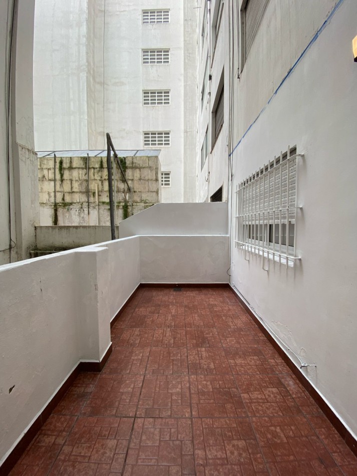 DEPTO 3 AMB A LA CALLE C BALCON, DEP. Y PATIO AMOBLADO PLAZA MITRE