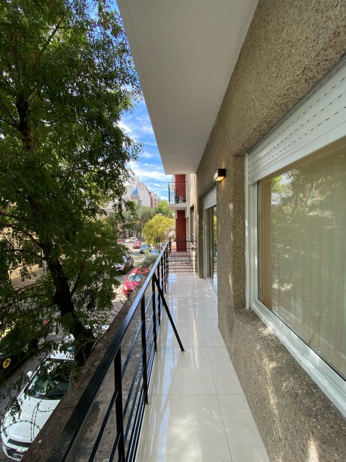 DEPTO 3 AMB A LA CALLE C BALCON CORRIDO RECICLADO Y AMOBLADO PLAZA MITRE
