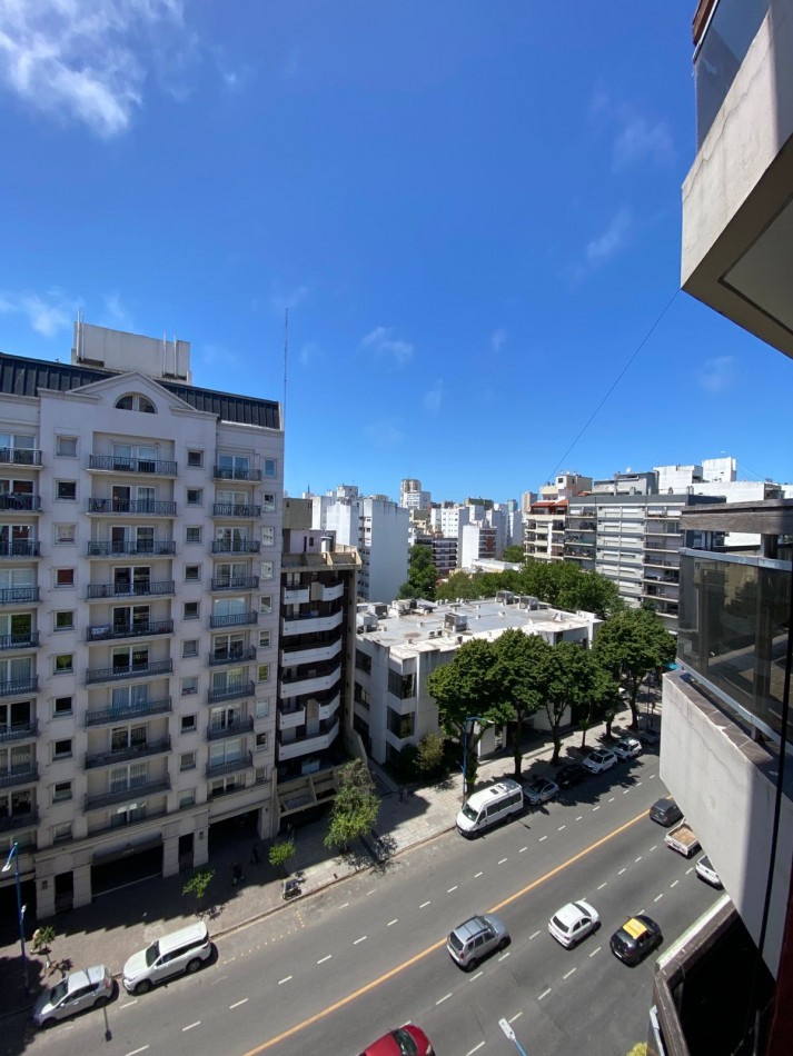 VISTA PANORAMICA DEPTO 3 AMB A LA CALLE C BALCON PISO 9 PLAZA MITRE