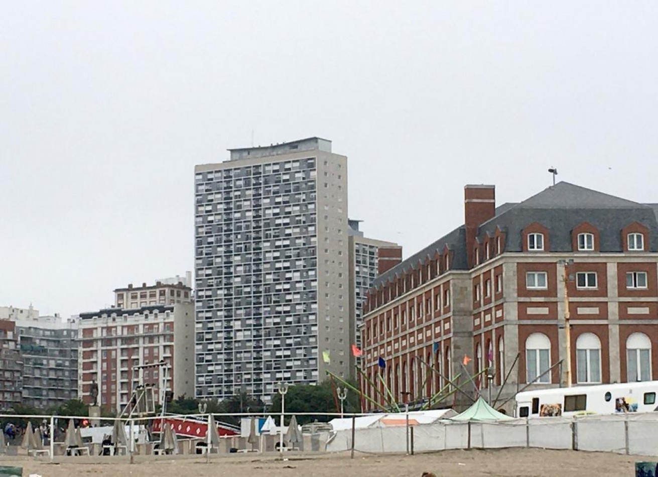 VISTA AL MAR!!! PALACIO EDEN PISO 20 DEPTO 2 AMB RECICLADO Y AMOBLADO PLAZA COLON