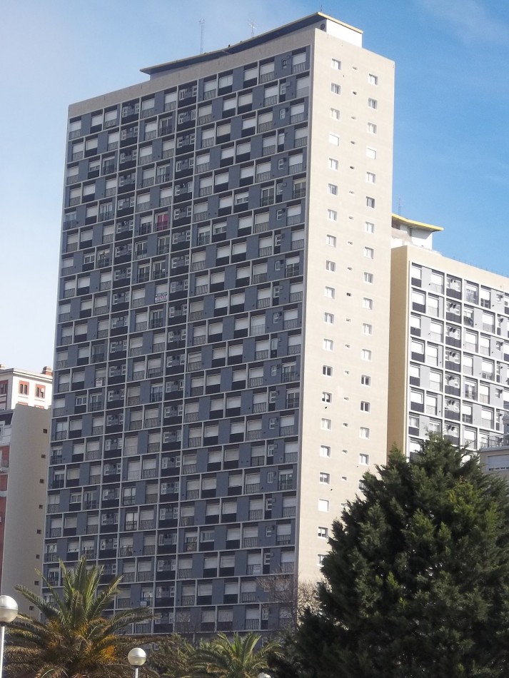 VISTA AL MAR!!! PALACIO EDEN PISO 20 DEPTO 2 AMB RECICLADO Y AMOBLADO PLAZA COLON