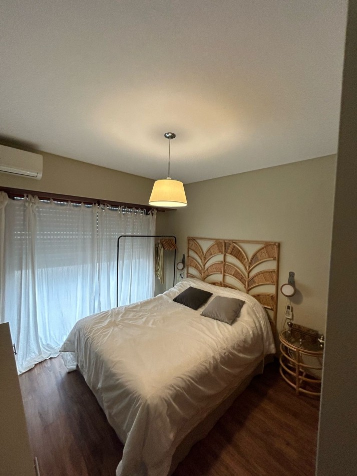 VENTA APTO CREDITO IMPECABLE DEPARTAMENTO 2 AMB RECICLADO CON GRAN BALCON