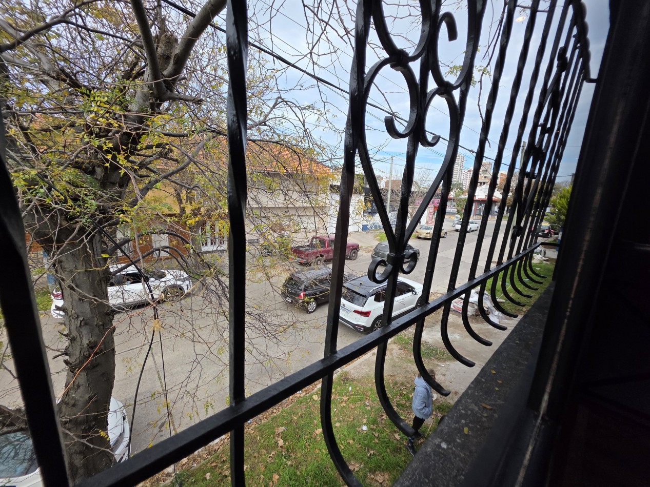 MODERNO DUPLEX 2 AMB C DOBLE ALTURA Y PATIO SAN JOSE