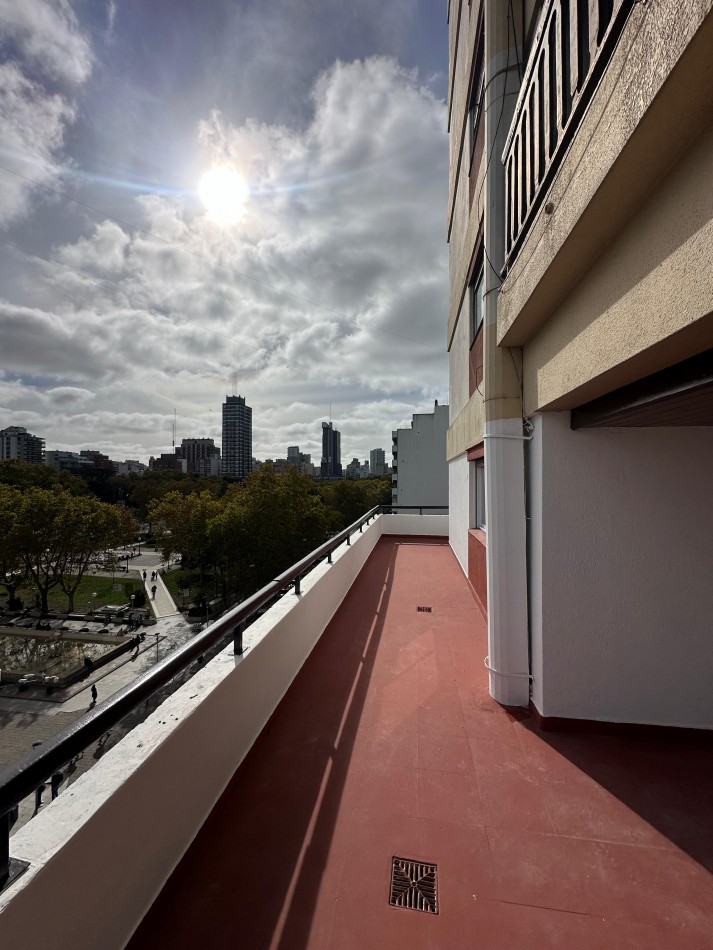 DEPTO 4 AMB C BALCON TERRAZA RECICLADO C VISTA PANORAMICA A PLAZA SAN MARTIN