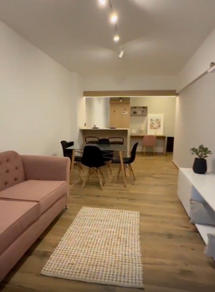 EXCELENTE DEPTO 3 AMB AL FTE C BALCON Y COCHERA RECICLADO Y C DECO ALDREY