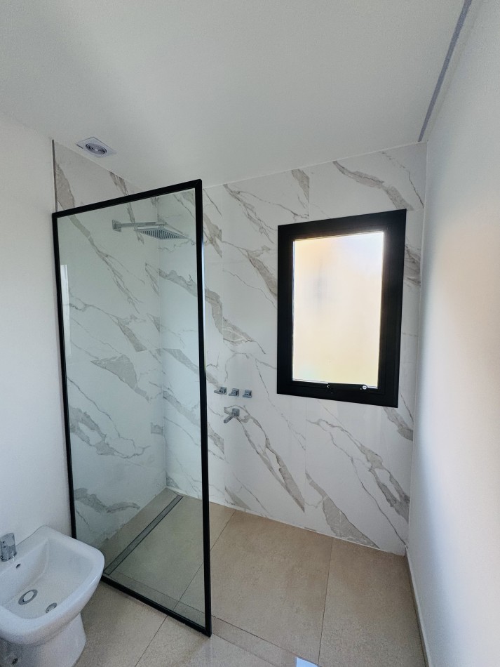 CASA 4 AMB EN VENTA EN RUMENCO JOVEN: PISCINA, JARDIN Y DETALLES DE CALIDAD