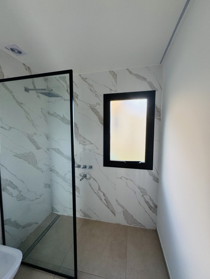 CASA 4 AMB EN VENTA EN RUMENCO JOVEN: PISCINA, JARDIN Y DETALLES DE CALIDAD