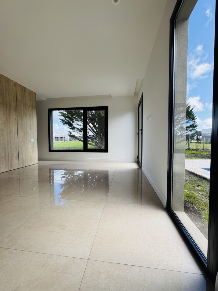 CASA 4 AMB EN VENTA EN RUMENCO JOVEN: PISCINA, JARDIN Y DETALLES DE CALIDAD