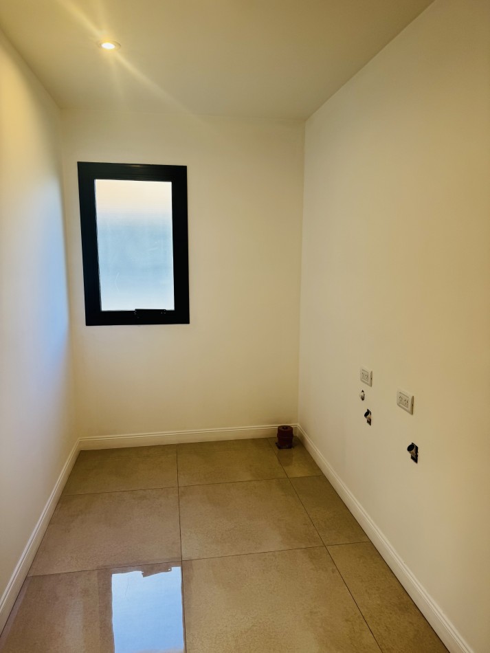 CASA 4 AMB EN VENTA EN RUMENCO JOVEN: PISCINA, JARDIN Y DETALLES DE CALIDAD
