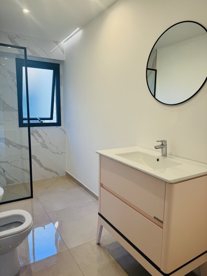 CASA 4 AMB EN VENTA EN RUMENCO JOVEN: PISCINA, JARDIN Y DETALLES DE CALIDAD