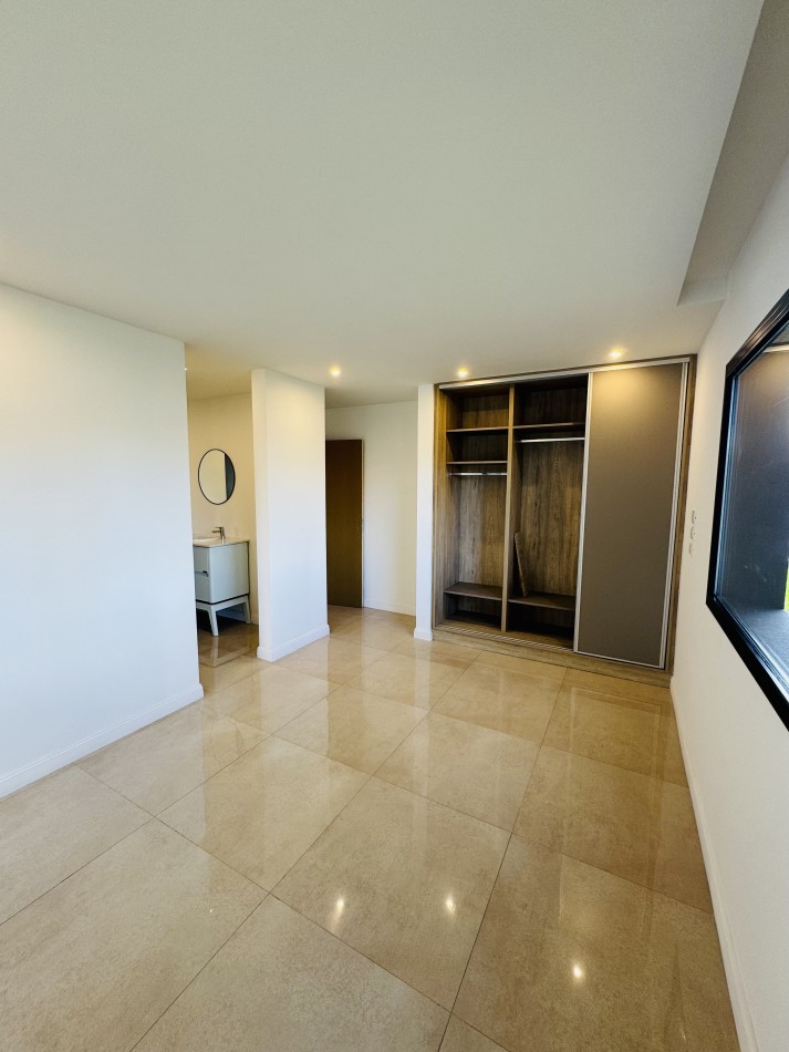 CASA 4 AMB EN VENTA EN RUMENCO JOVEN: PISCINA, JARDIN Y DETALLES DE CALIDAD