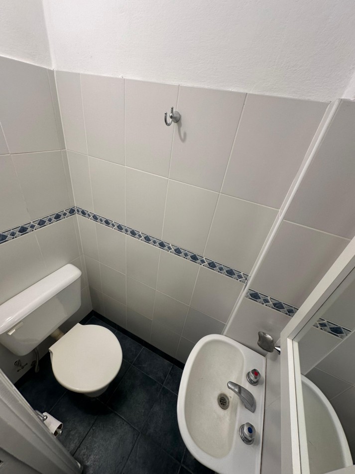 DEPARTAMENTO 3 AMB EN VENTA AMOBLADO, CON BALCON FRANCES Y VISTA PARCIAL AL MAR ¡LISTO PARA MUDARTE!