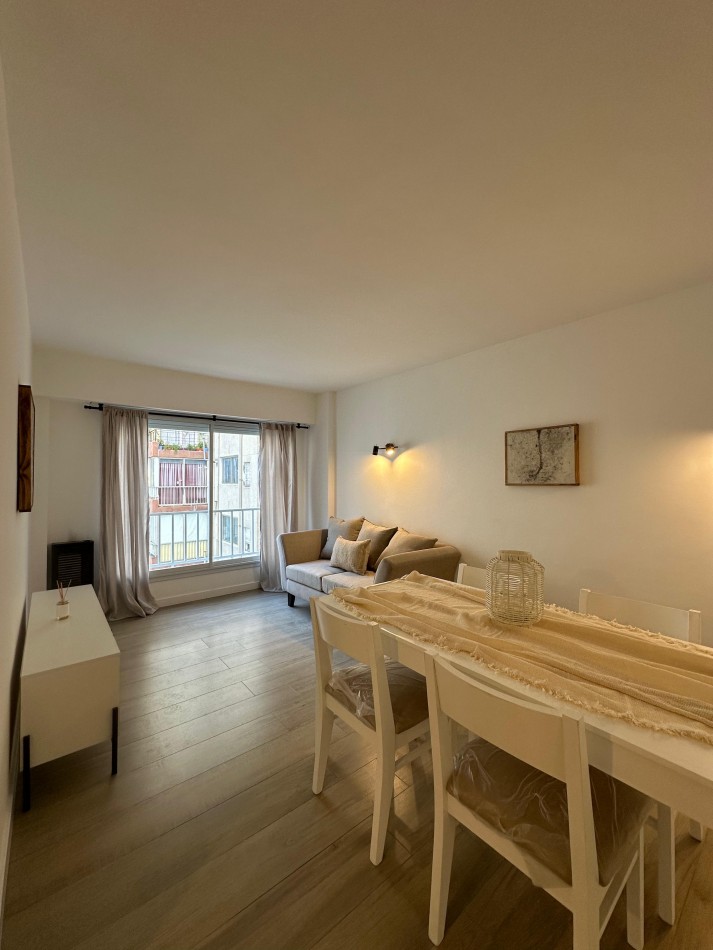 DEPARTAMENTO MODERNO EN VENTA 2 AMB ABSOLUTAMENTE RECICLADO Y MUY LUMINOSO!