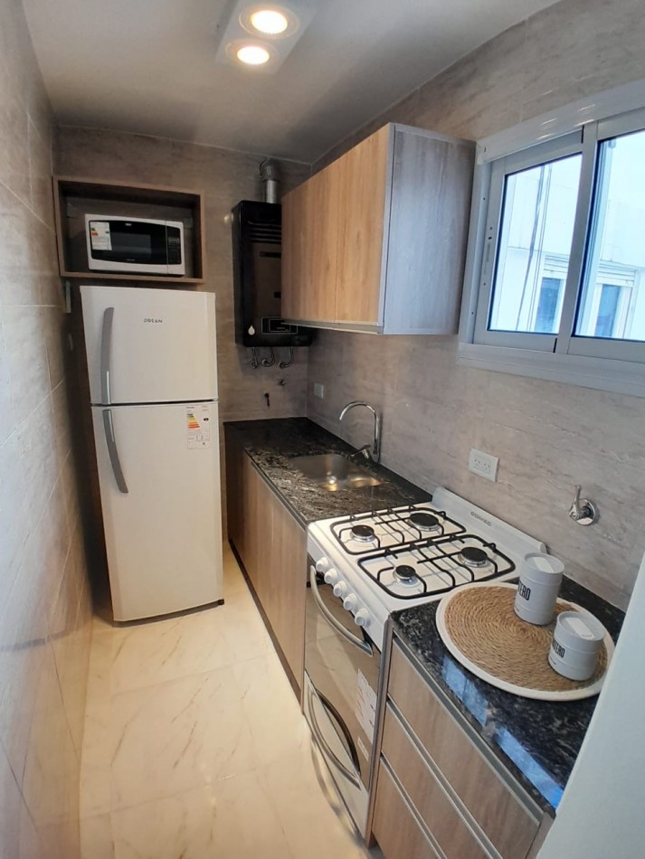 OPORTUNIDAD EN VENTA DEPARTAMENTO 2 AMB EN EL CORAZON DEL MICROCENTRO